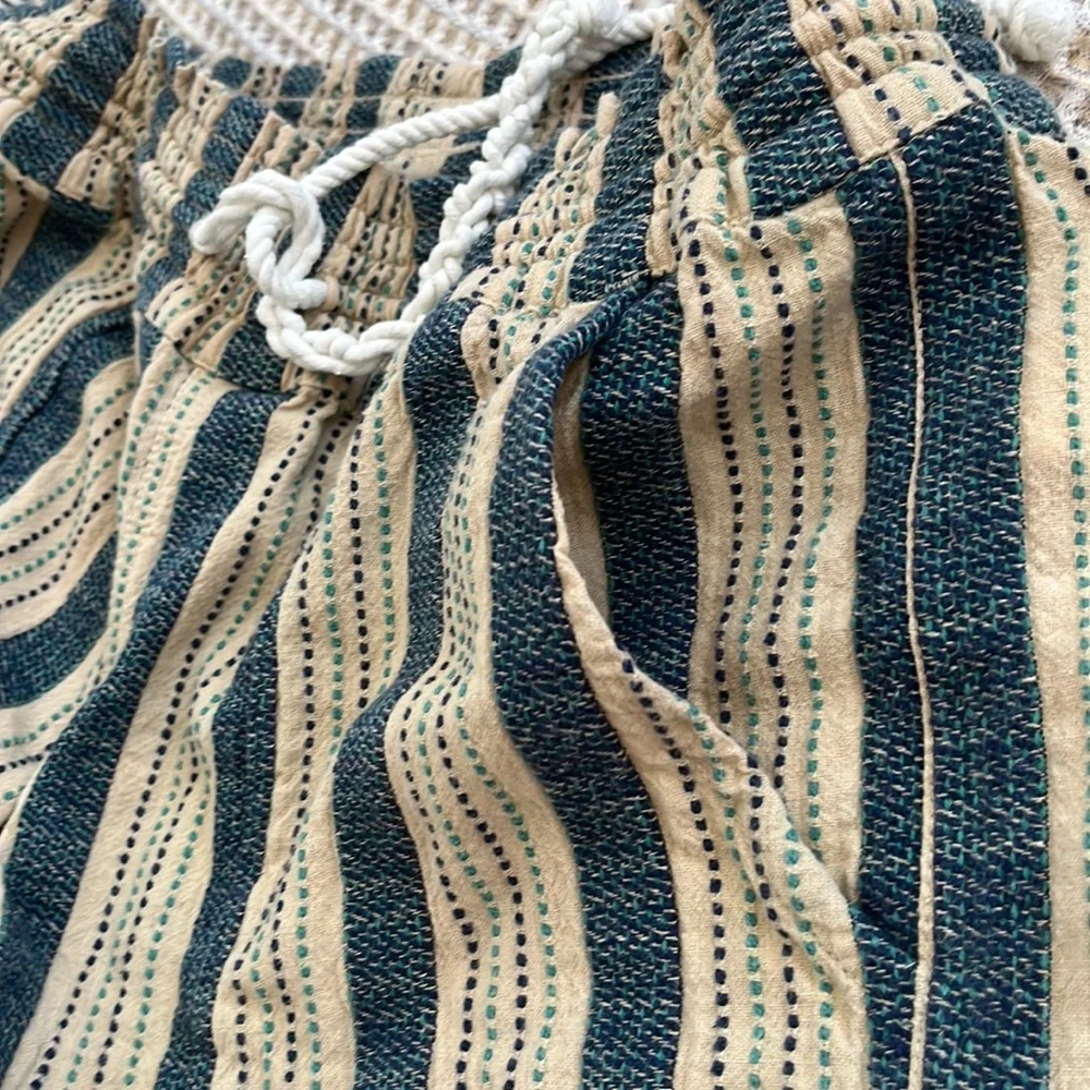 Cotton Roxy Short - Picture 2 of 6